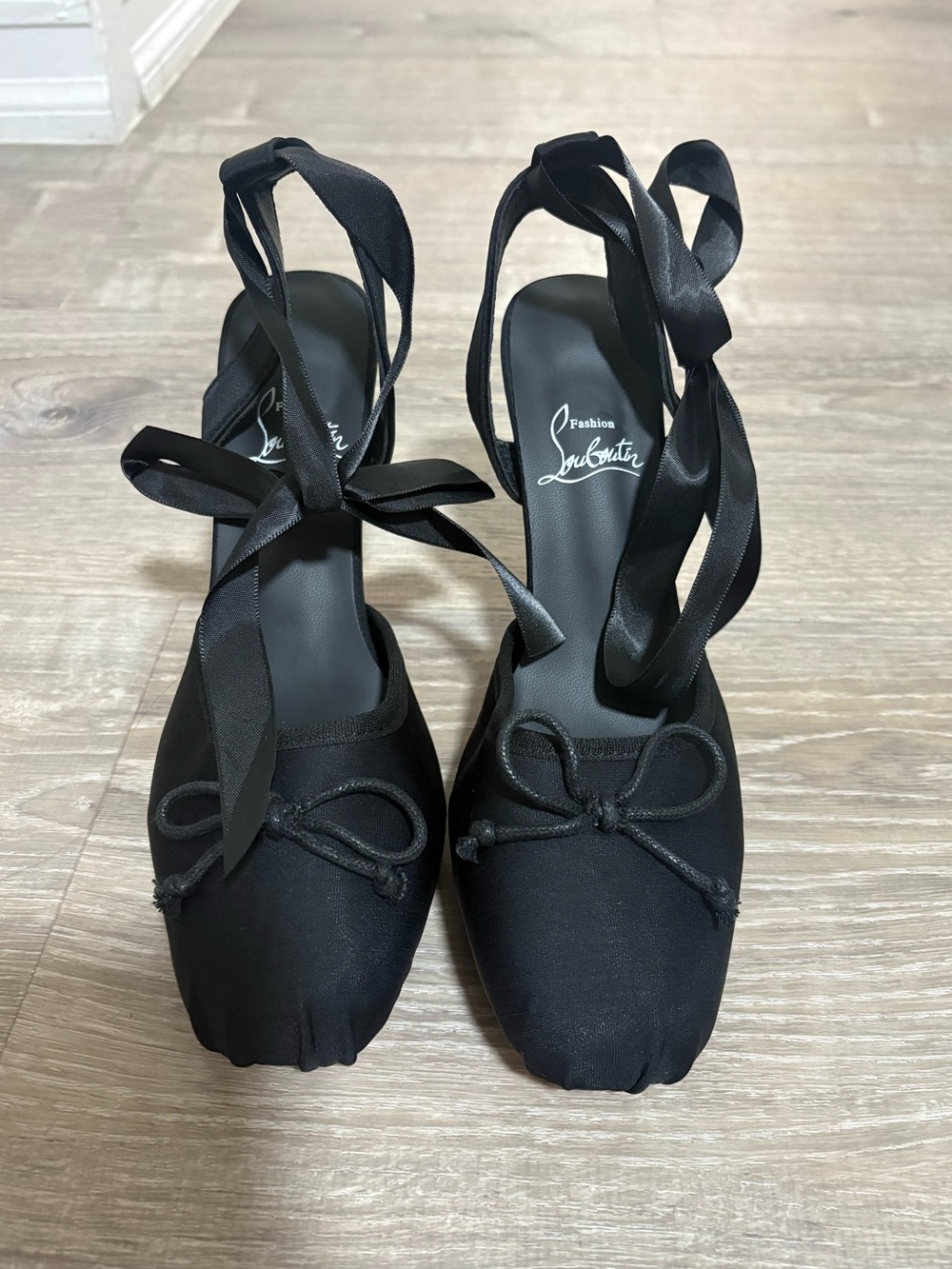 Black Ribbon Tie Ballet Flats -